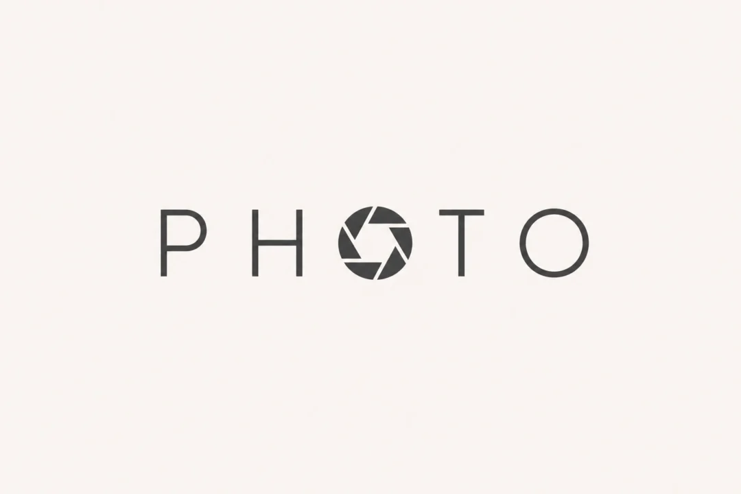 Minimal Typographic Logo | portraymedia